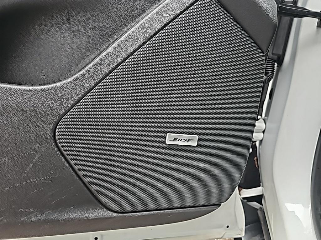 used 2023 Cadillac XT5 car, priced at $28,988