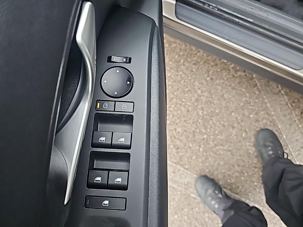 new 2026 Hyundai TUCSON Hybrid car, priced at $36,055