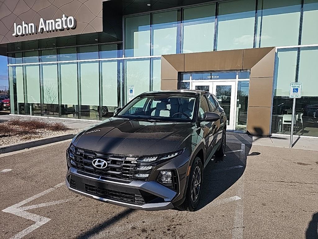 new 2026 Hyundai TUCSON Hybrid car, priced at $33,305