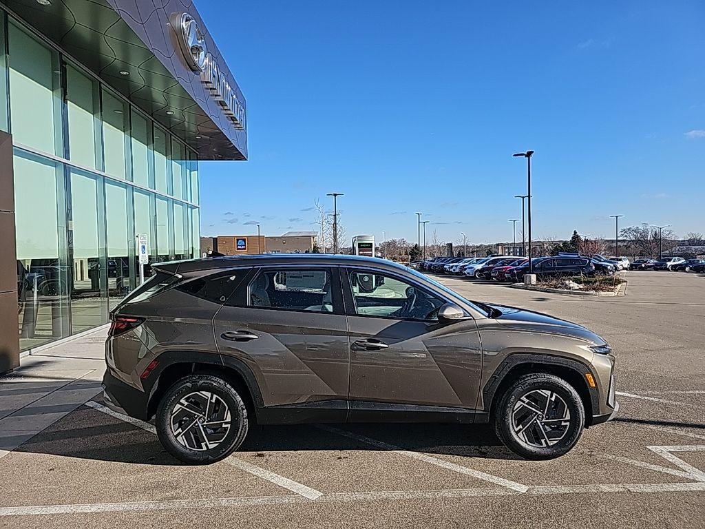 new 2026 Hyundai TUCSON Hybrid car, priced at $32,987