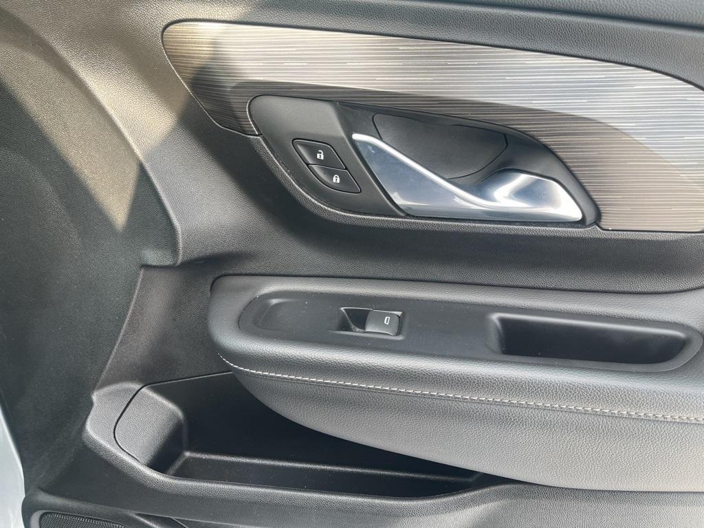 used 2023 GMC Terrain car, priced at $21,452