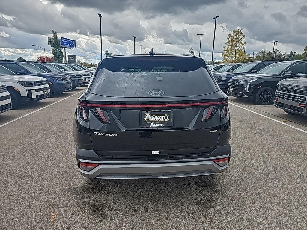 new 2026 Hyundai Tucson car, priced at $42,375