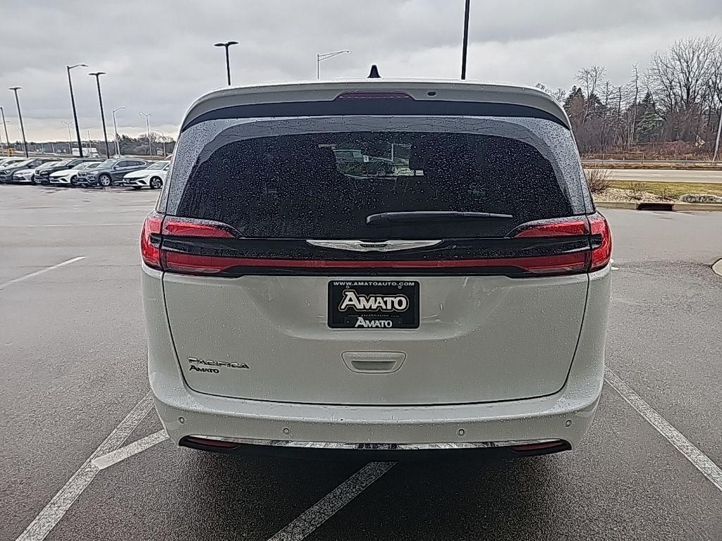 used 2024 Chrysler Pacifica car, priced at $26,876