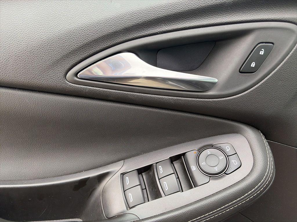 used 2025 Buick Encore GX car, priced at $20,797