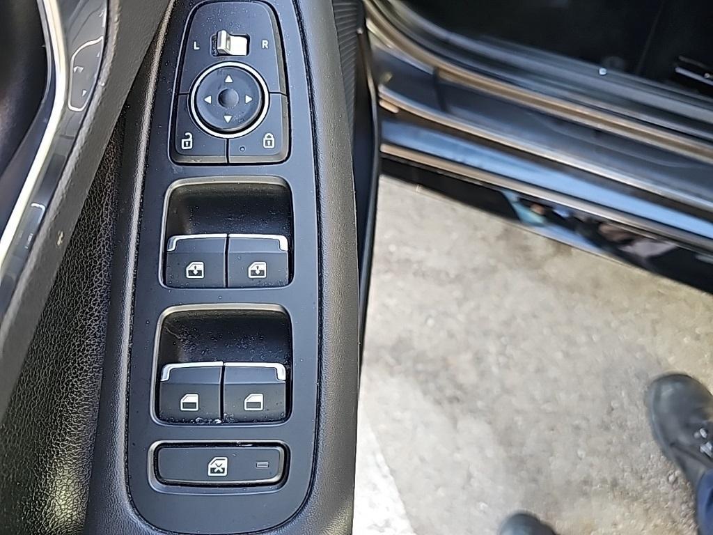 used 2023 Hyundai Sonata car, priced at $17,985