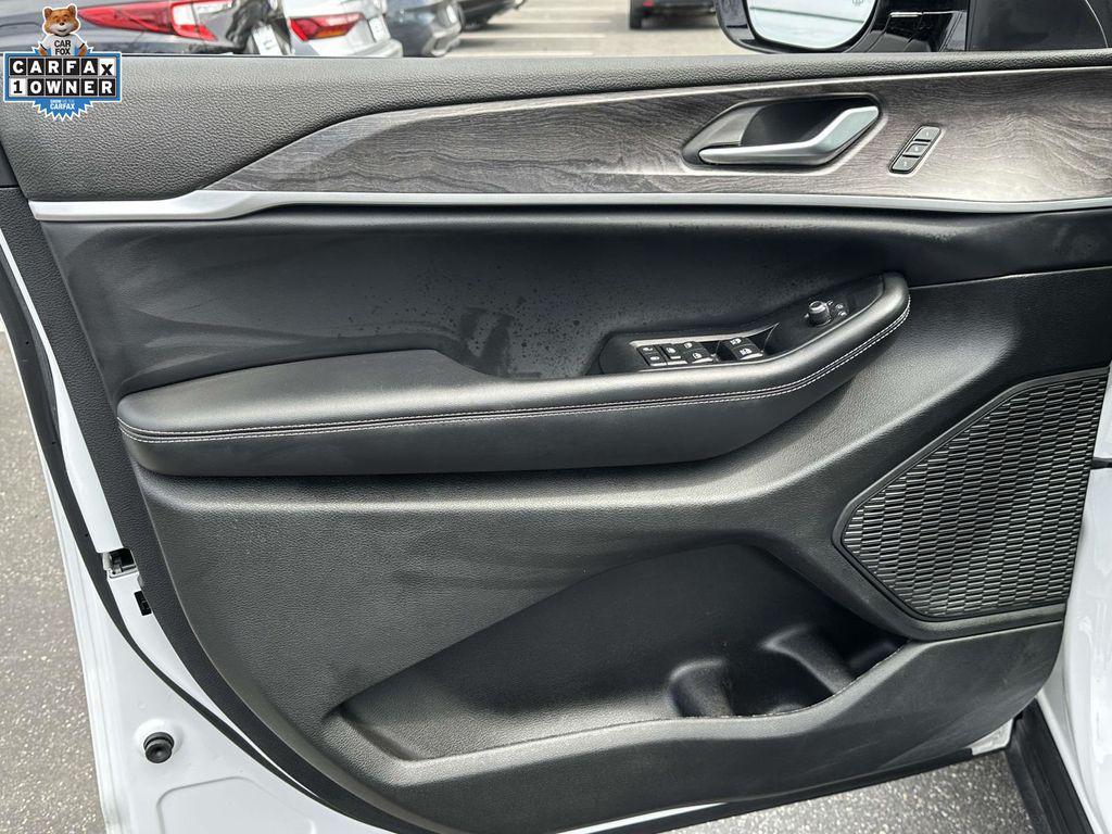 used 2023 Jeep Grand Cherokee L car, priced at $31,819