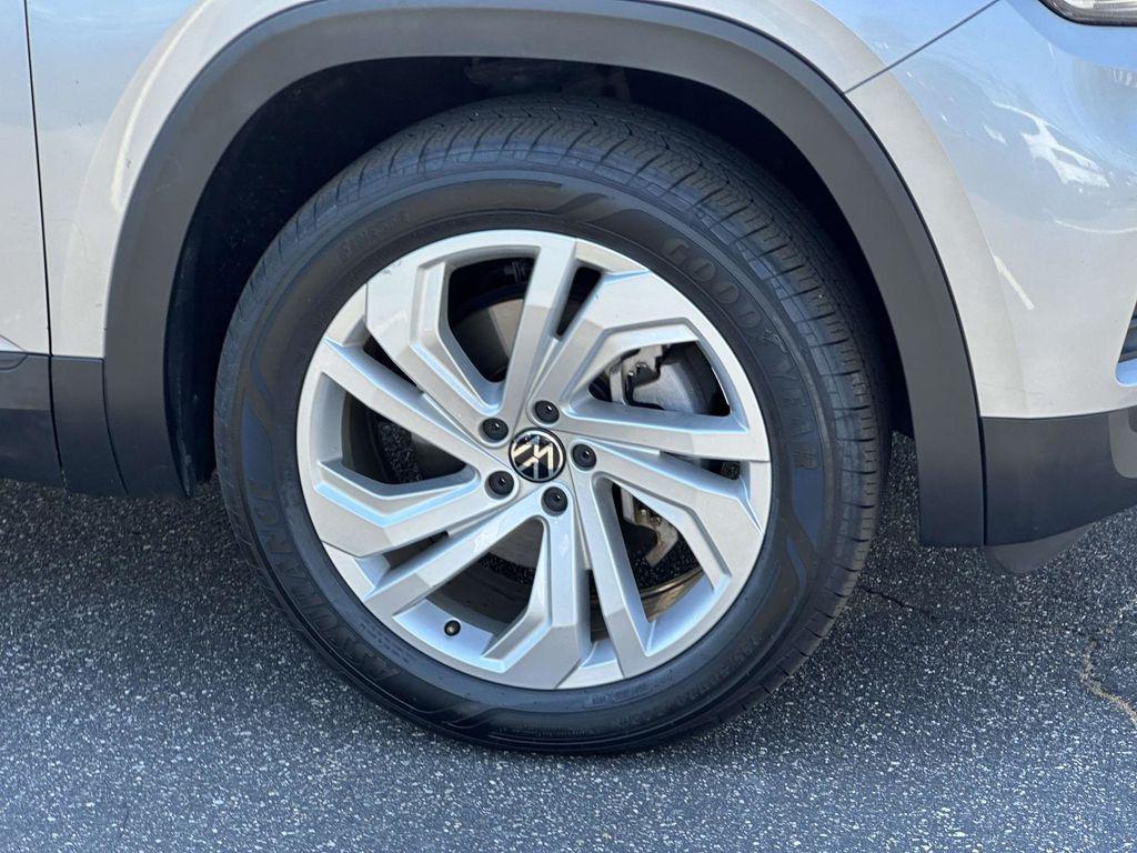 used 2021 Volkswagen Atlas Cross Sport car, priced at $23,824