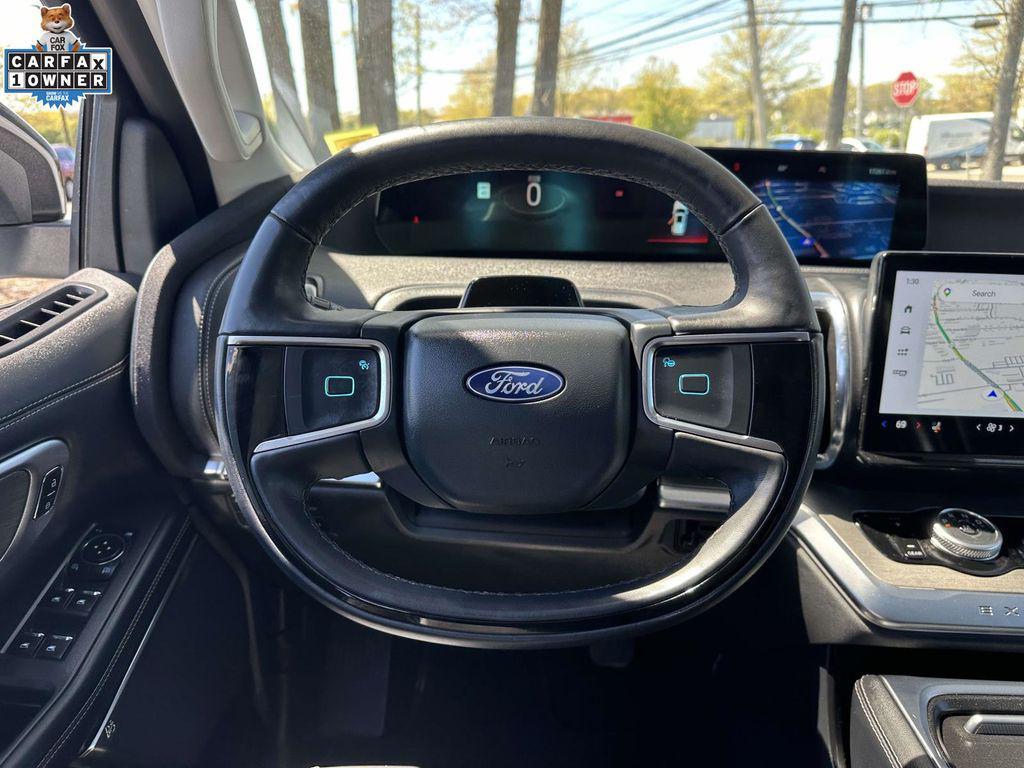 used 2025 Ford Expedition car, priced at $68,973