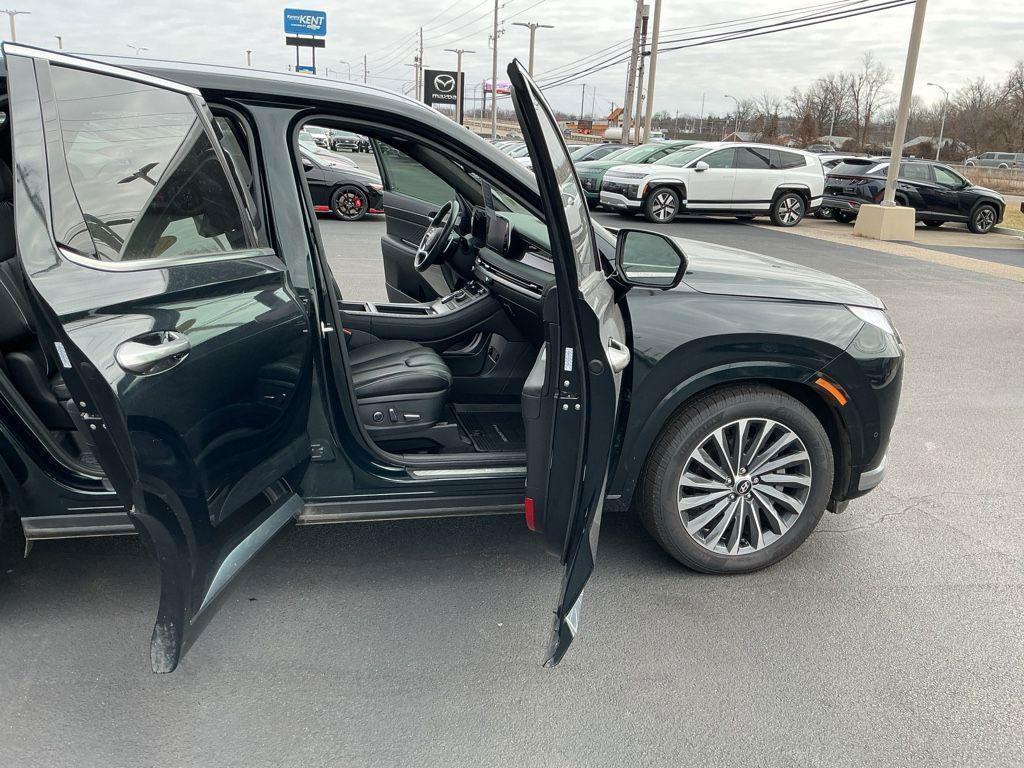 used 2024 Hyundai Palisade car, priced at $37,785