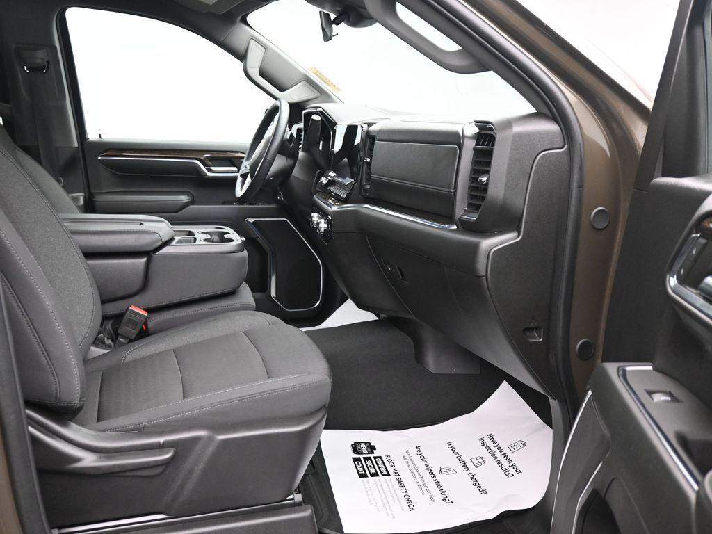 used 2024 GMC Sierra 1500 car, priced at $44,175