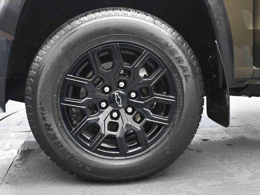 used 2023 Chevrolet Colorado car, priced at $34,900