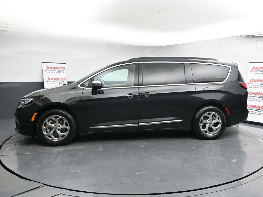 used 2023 Chrysler Pacifica car, priced at $25,559