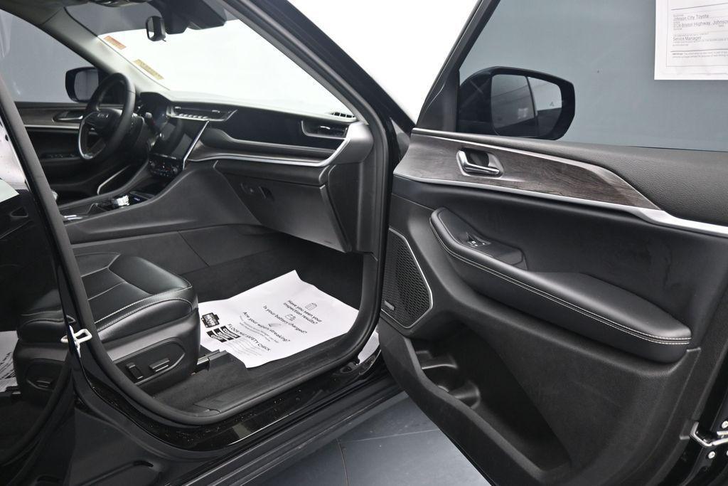 used 2024 Jeep Grand Cherokee 4xe car, priced at $25,081