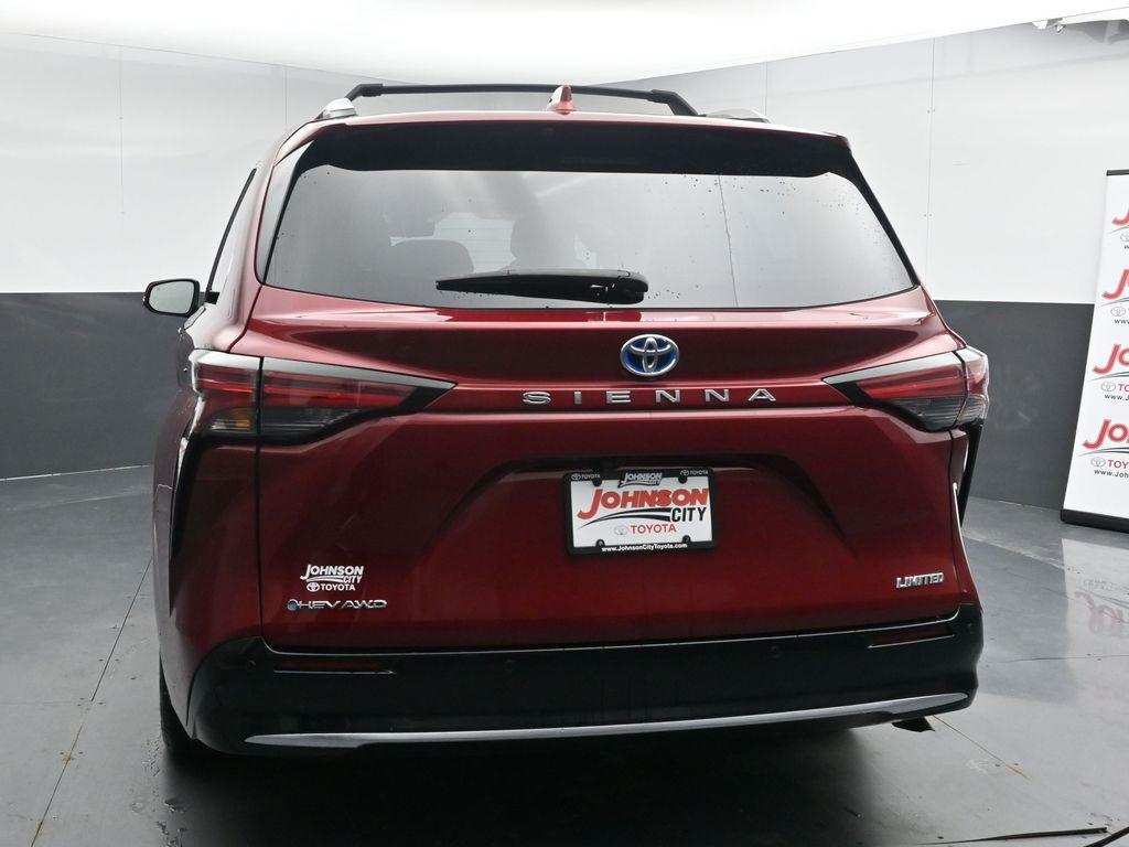 used 2025 Toyota Sienna car, priced at $54,576