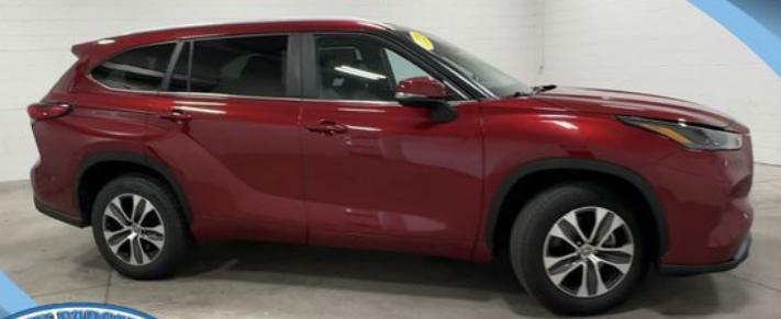 used 2023 Toyota Highlander car, priced at $36,905