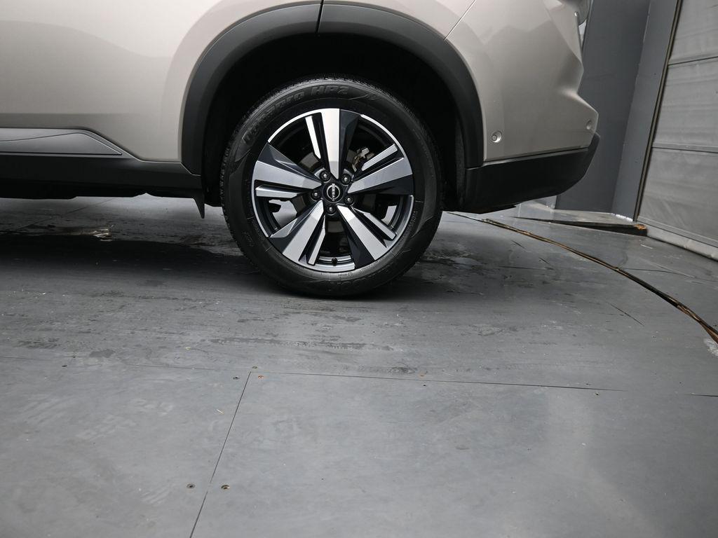 used 2024 Nissan Rogue car, priced at $25,633