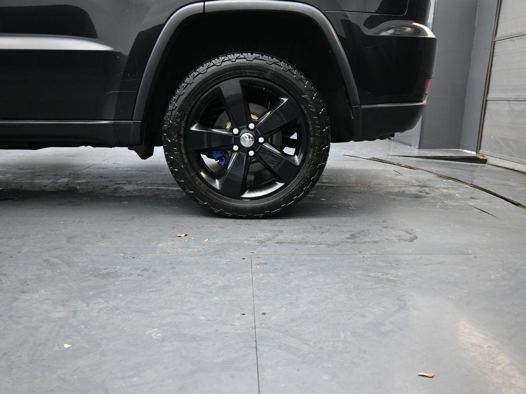 used 2014 Jeep Grand Cherokee car, priced at $10,783