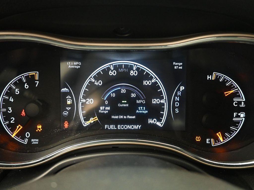 used 2014 Jeep Grand Cherokee car, priced at $10,783