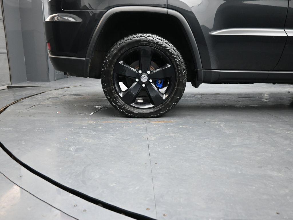used 2014 Jeep Grand Cherokee car, priced at $10,783