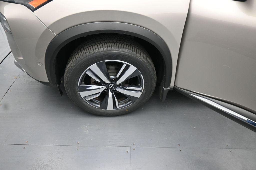 used 2023 Nissan Rogue car, priced at $25,433