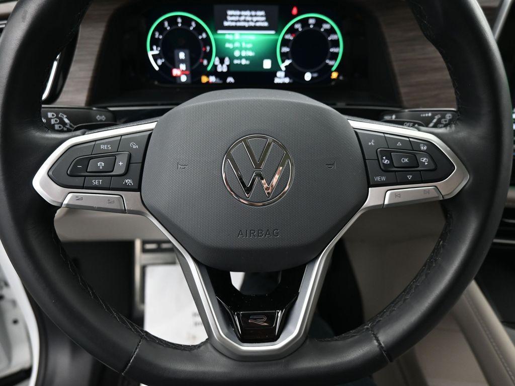used 2024 Volkswagen Atlas car, priced at $35,992