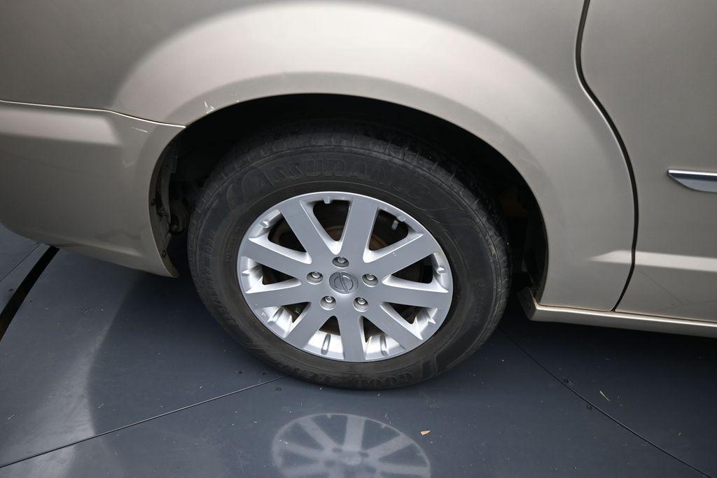 used 2014 Chrysler Town & Country car, priced at $7,198