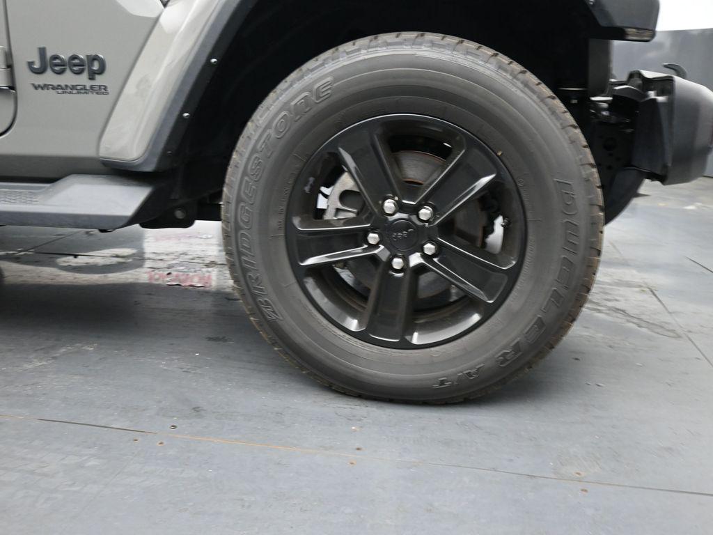 used 2021 Jeep Wrangler Unlimited car, priced at $32,165