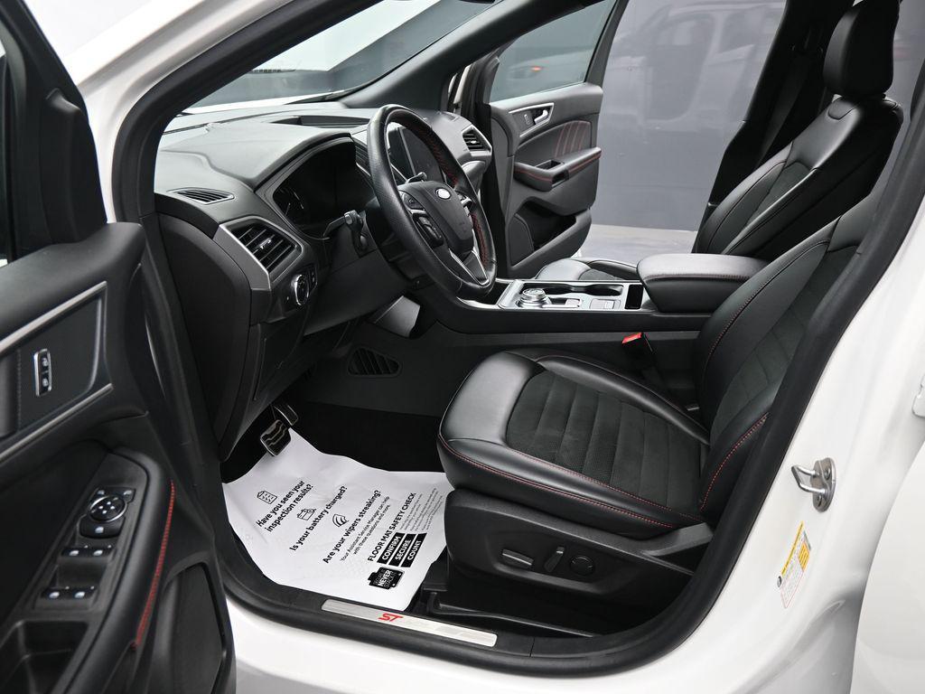 used 2024 Ford Edge car, priced at $32,182