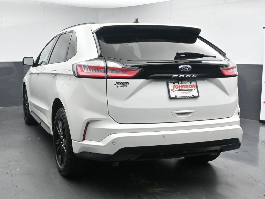 used 2024 Ford Edge car, priced at $32,182