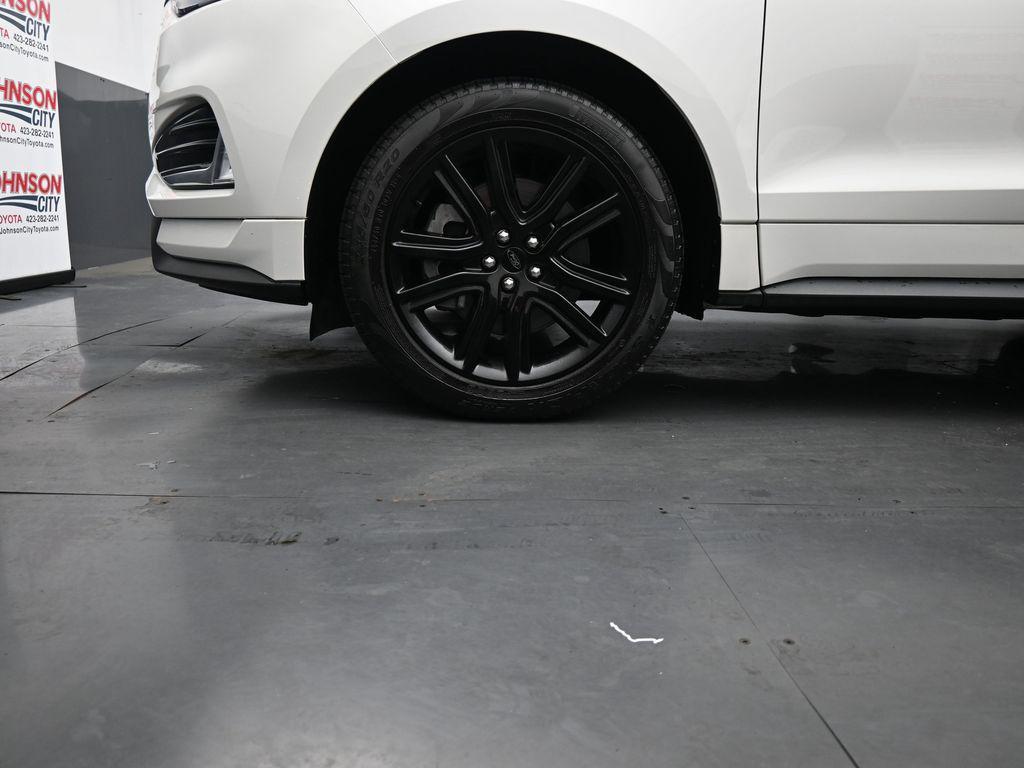 used 2024 Ford Edge car, priced at $32,182