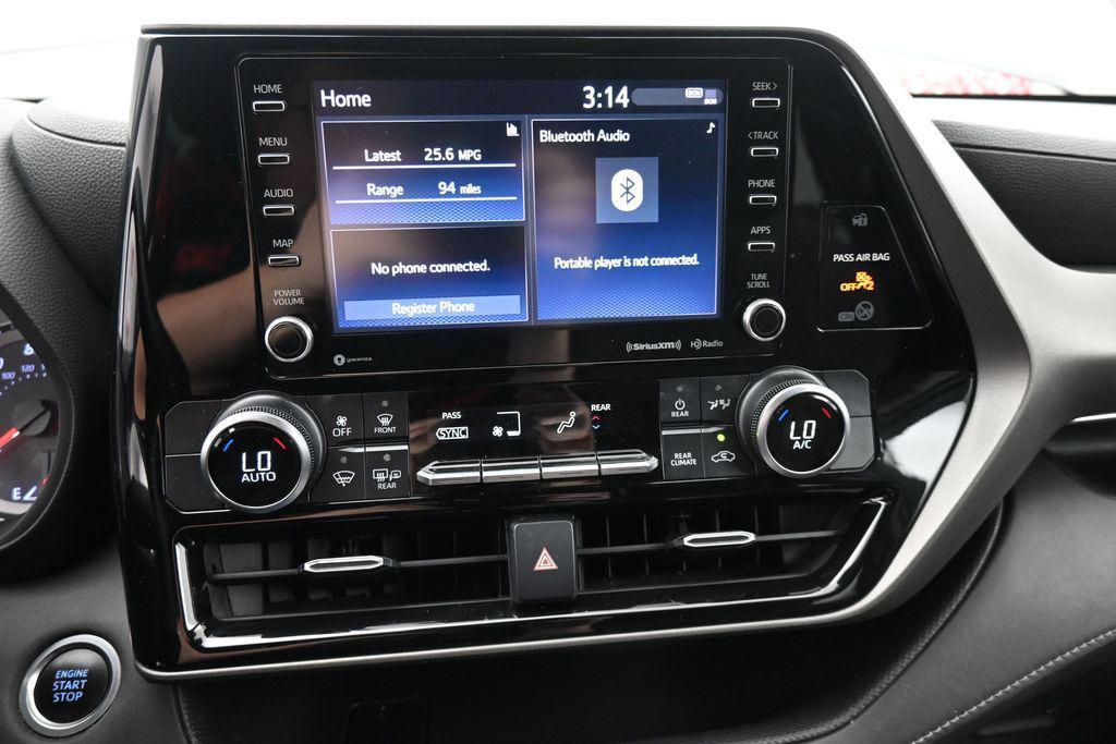 used 2020 Toyota Highlander car, priced at $22,461