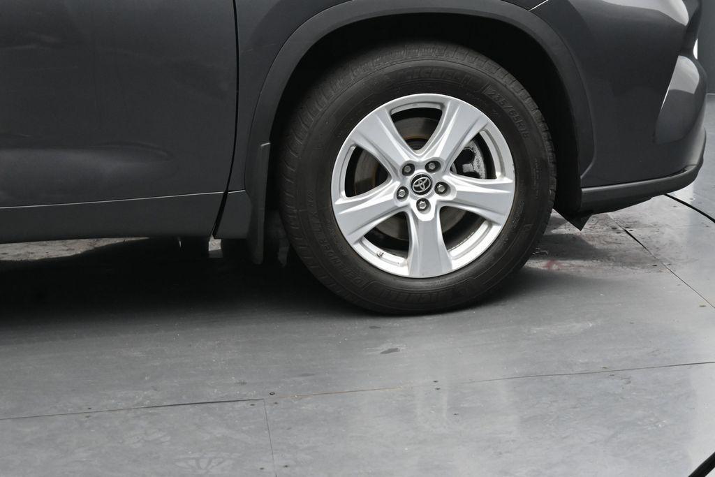 used 2020 Toyota Highlander car, priced at $22,461