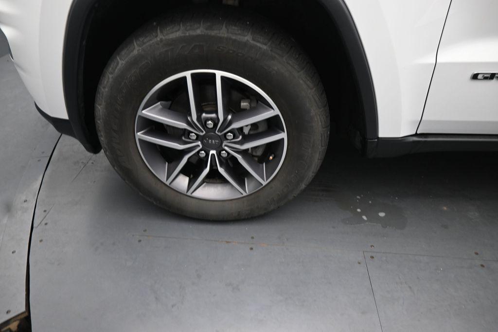 used 2020 Jeep Grand Cherokee car, priced at $25,600