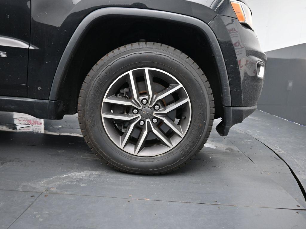 used 2021 Jeep Grand Cherokee car, priced at $22,848