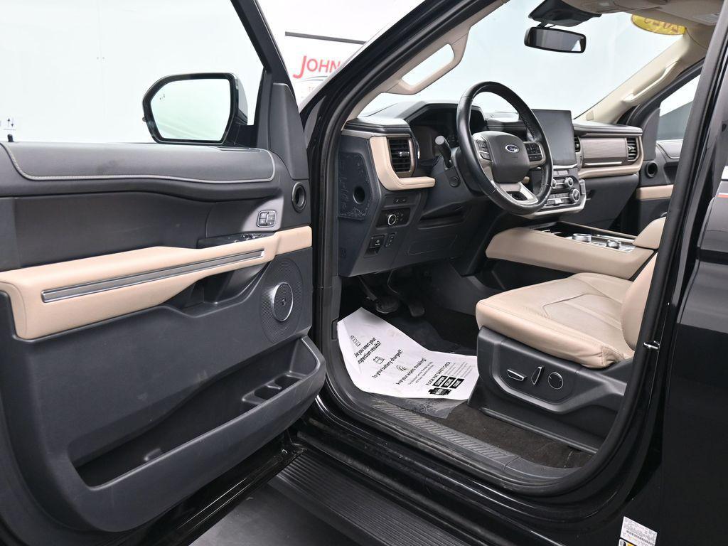 used 2023 Ford Expedition car, priced at $39,890
