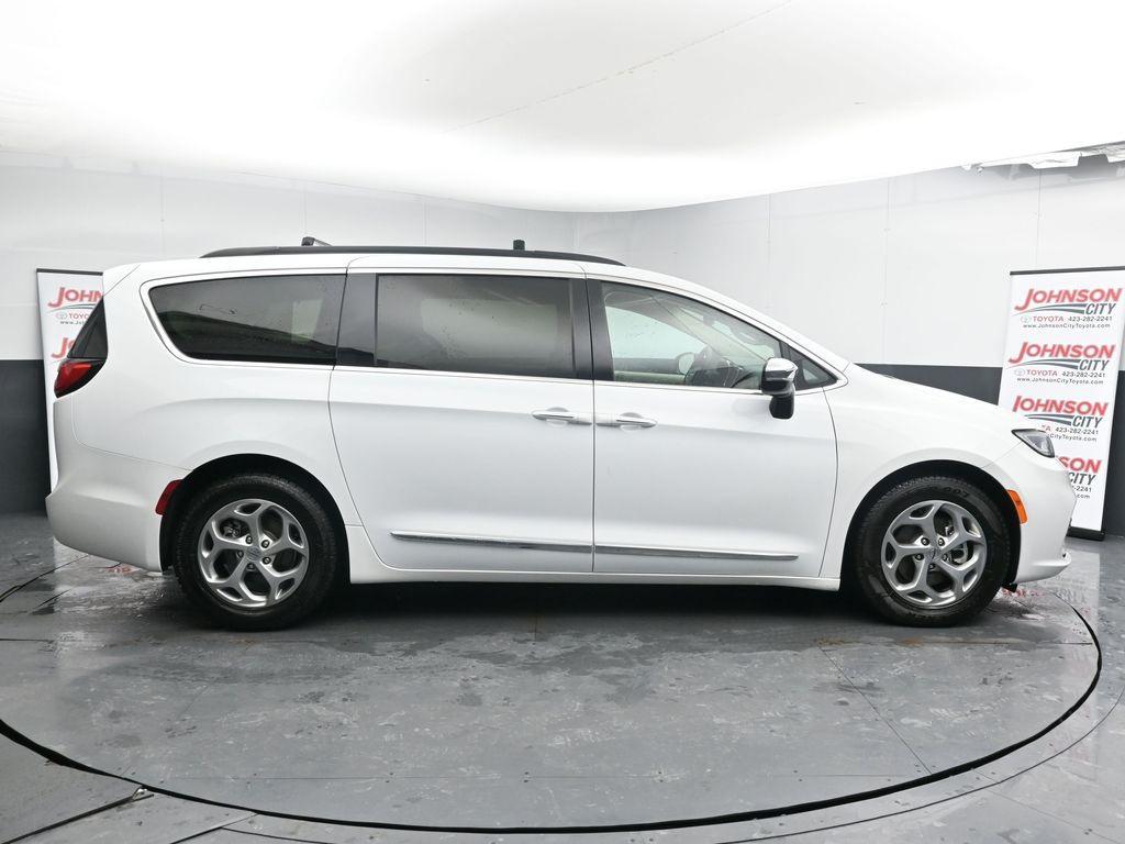 used 2023 Chrysler Pacifica car, priced at $23,058