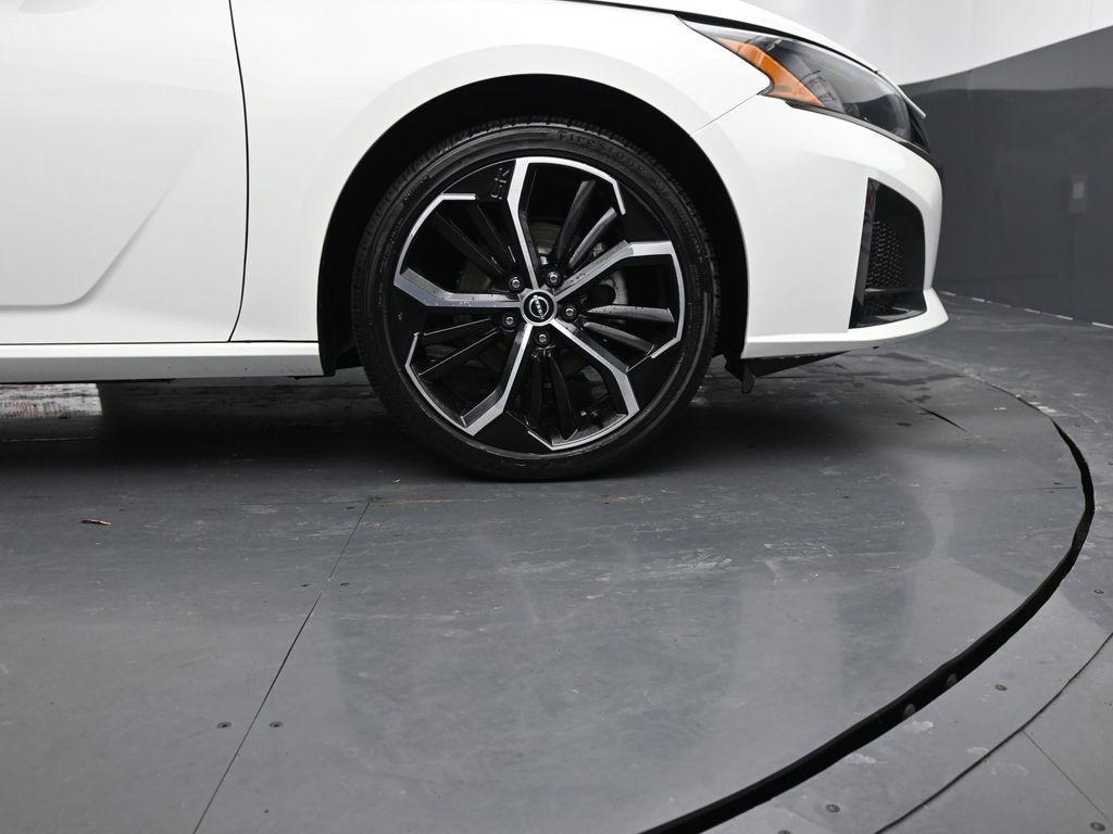 used 2023 Nissan Altima car, priced at $17,998