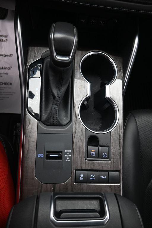 used 2021 Toyota Highlander Hybrid car, priced at $35,481