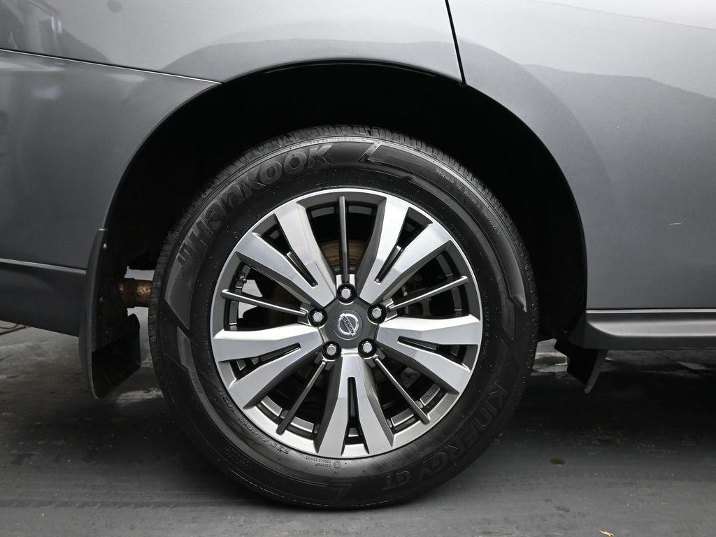 used 2020 Nissan Pathfinder car, priced at $12,026