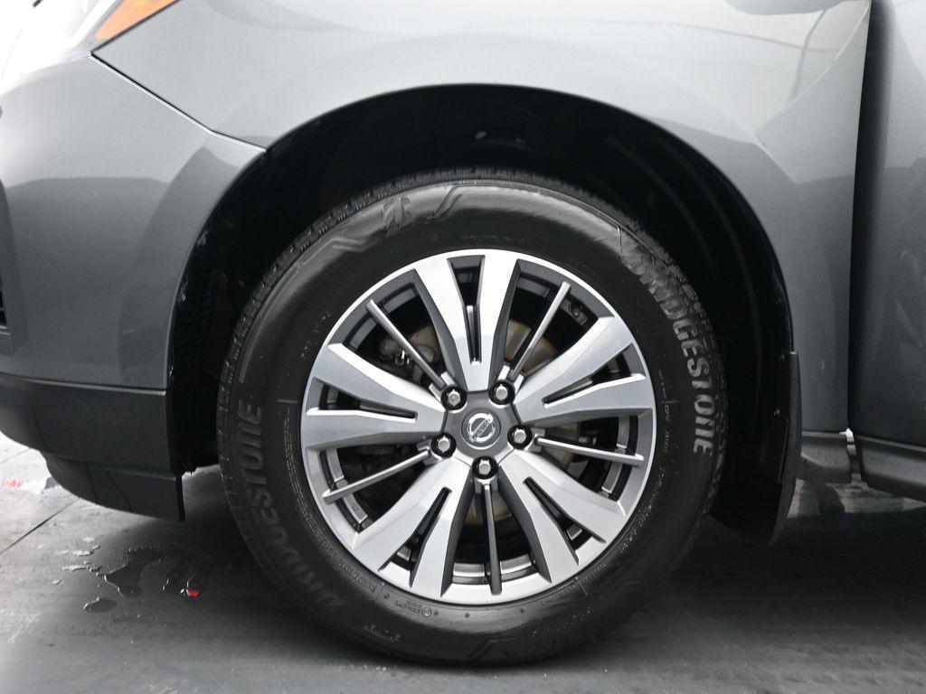 used 2020 Nissan Pathfinder car, priced at $12,026