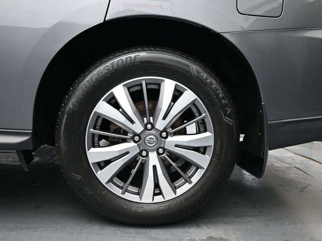 used 2020 Nissan Pathfinder car, priced at $12,026