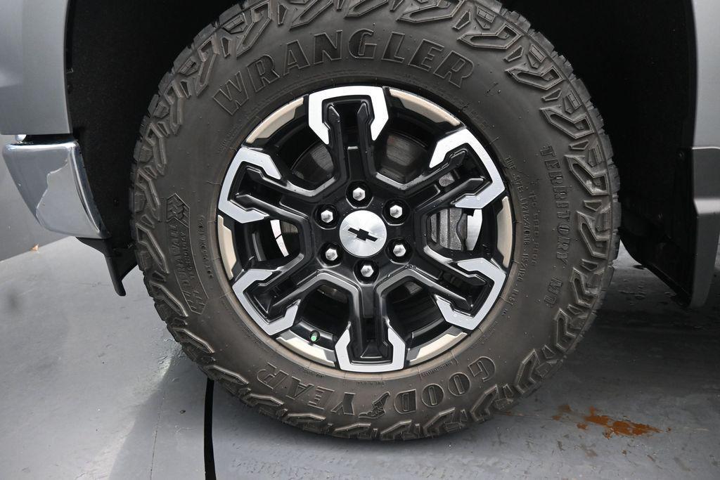 used 2025 Chevrolet Silverado 1500 car, priced at $47,505