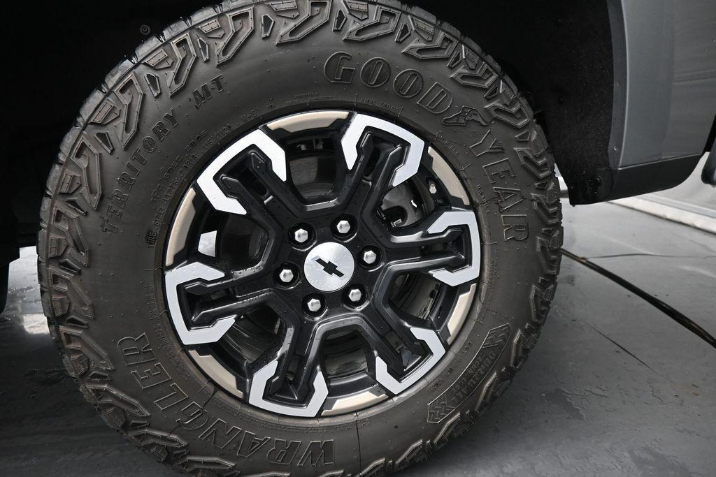 used 2025 Chevrolet Silverado 1500 car, priced at $47,505