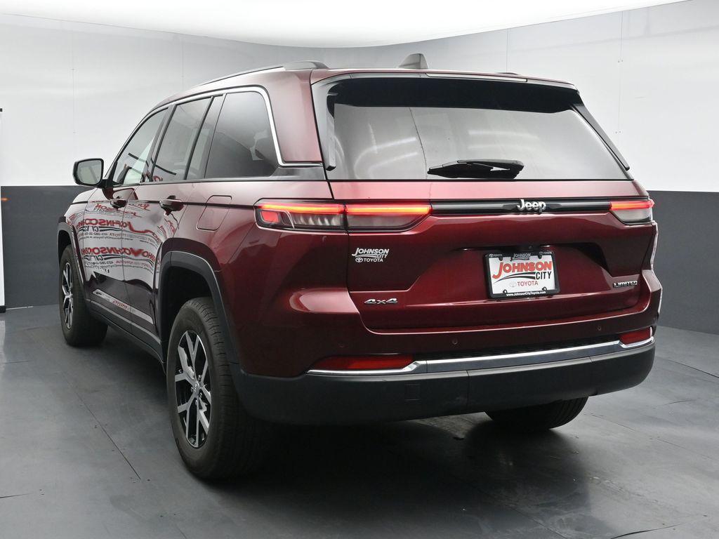 used 2023 Jeep Grand Cherokee car, priced at $34,474