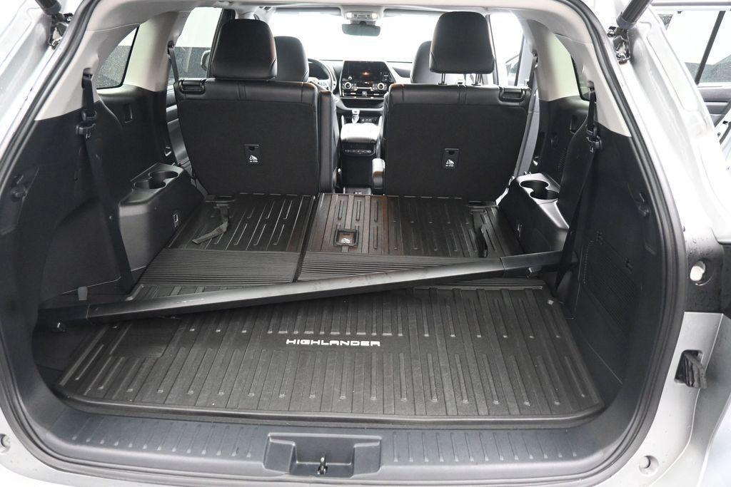 used 2023 Toyota Highlander car, priced at $37,930