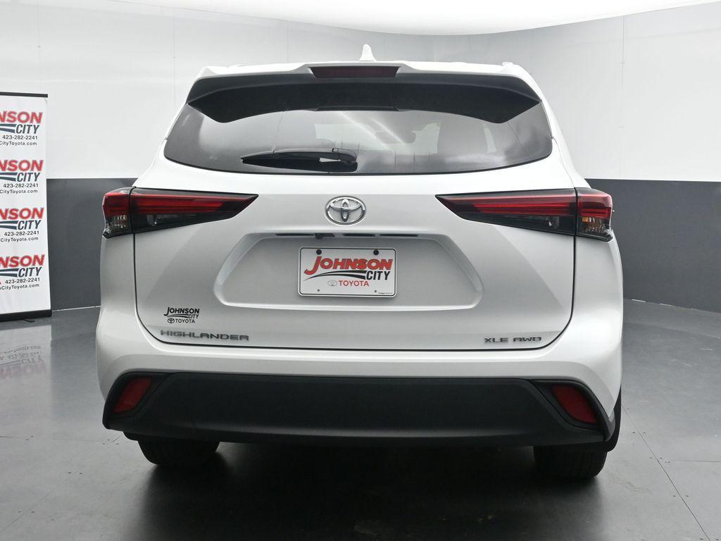 used 2024 Toyota Highlander car, priced at $41,300