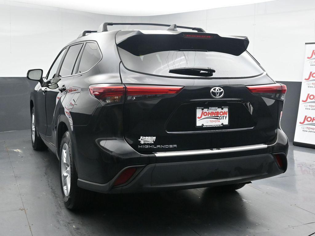 used 2023 Toyota Highlander car, priced at $31,244
