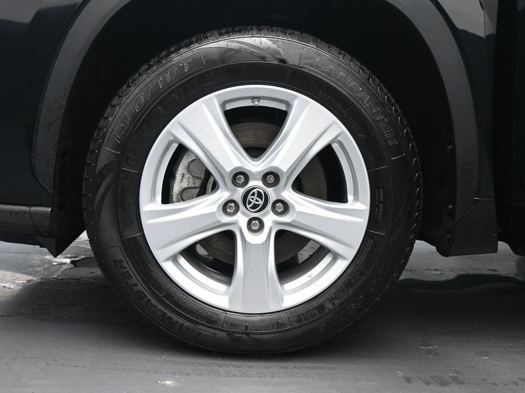 used 2023 Toyota Highlander car, priced at $31,244