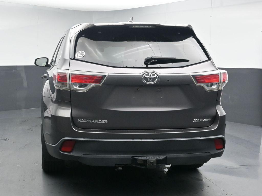 used 2015 Toyota Highlander car, priced at $19,414