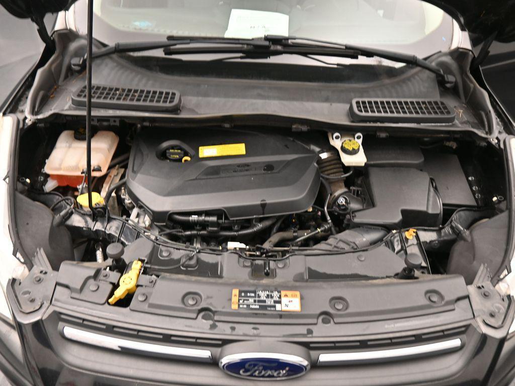 used 2015 Ford Escape car, priced at $13,137